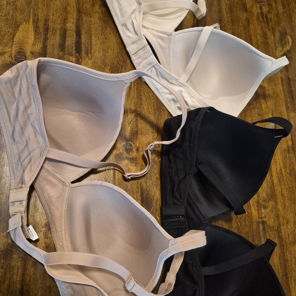 Warner's NWT Bras - Picture 2 of 4